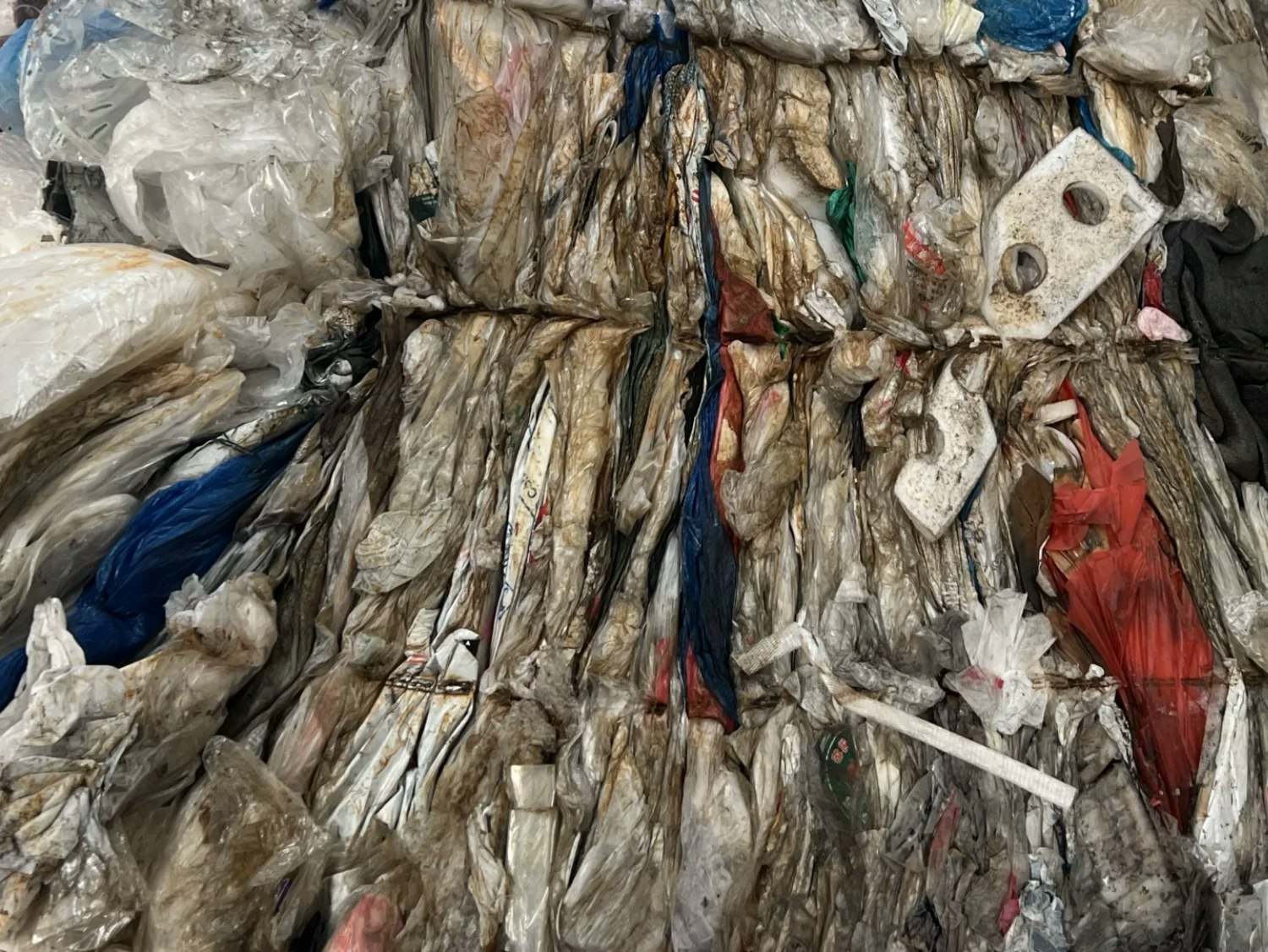 Déchiquetage de films et de sacs tissés