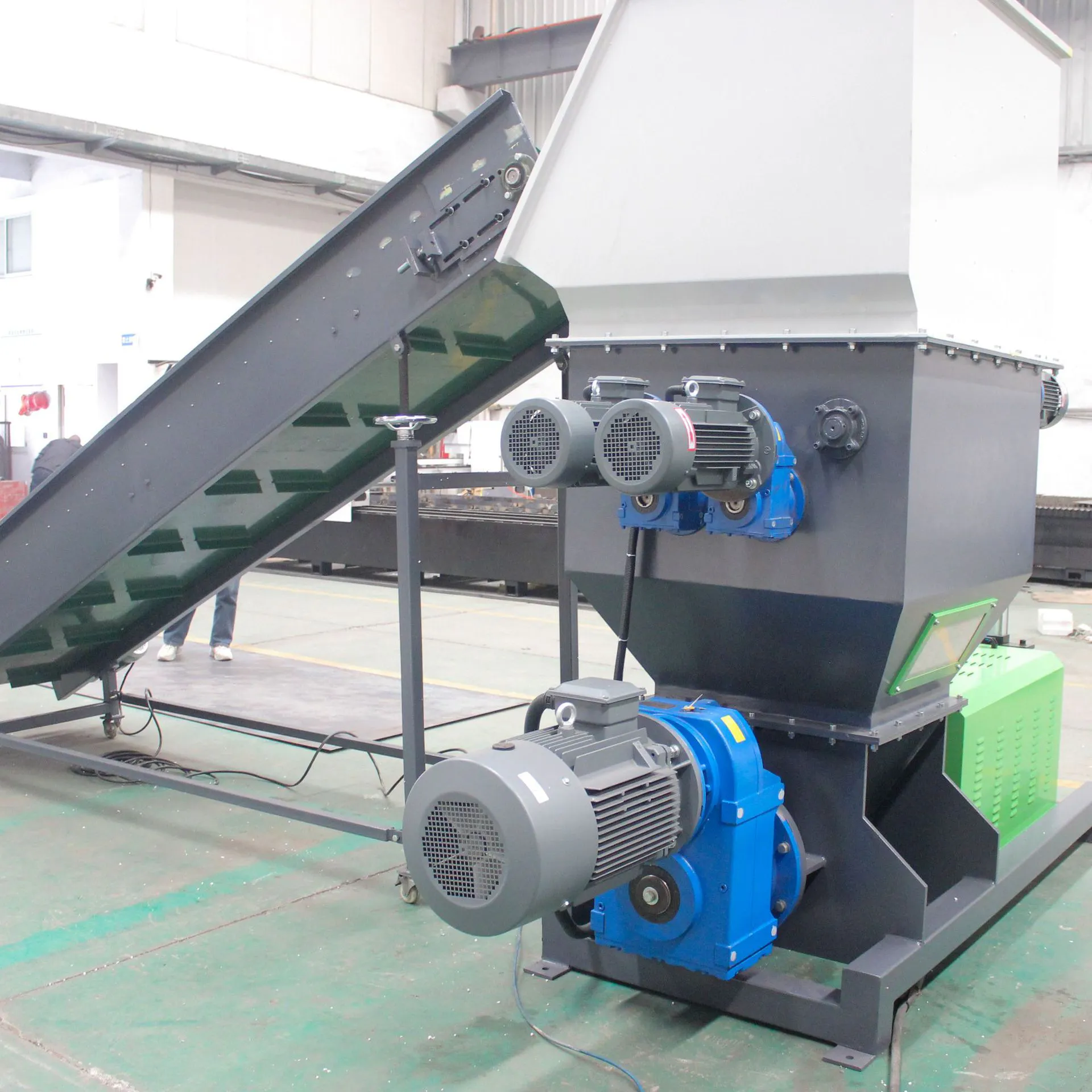 EPS Foam Hydraulic Compactor 4