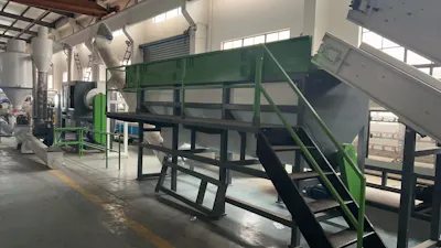 Complete plastic washing line installed in a factory - 3