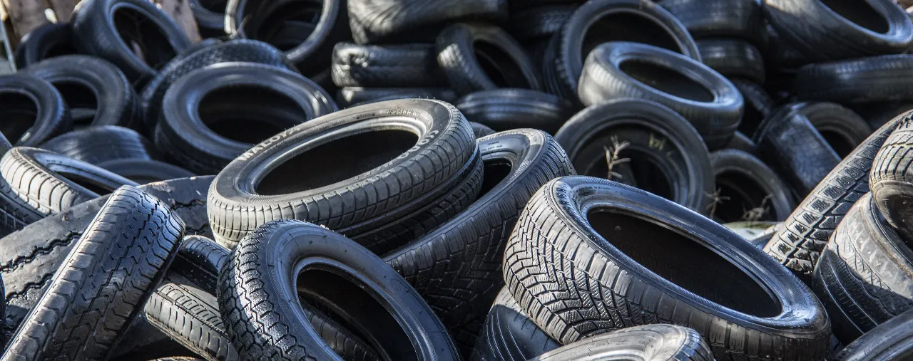 Trituración de neumáticos de automóviles y camiones