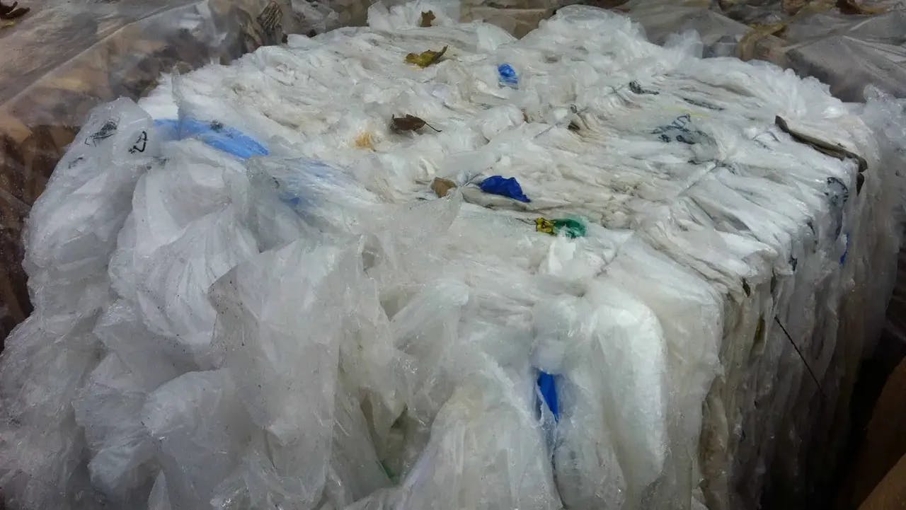 LDPE 및 LLDPE 재활용 필름을 사용한 빨래 건조대