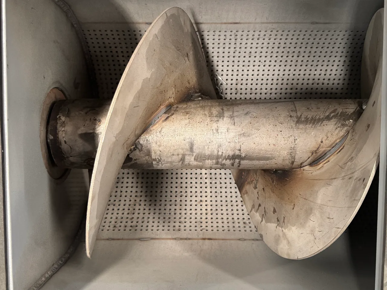 Asamblaj de perne de screw de screw cu fricțiune