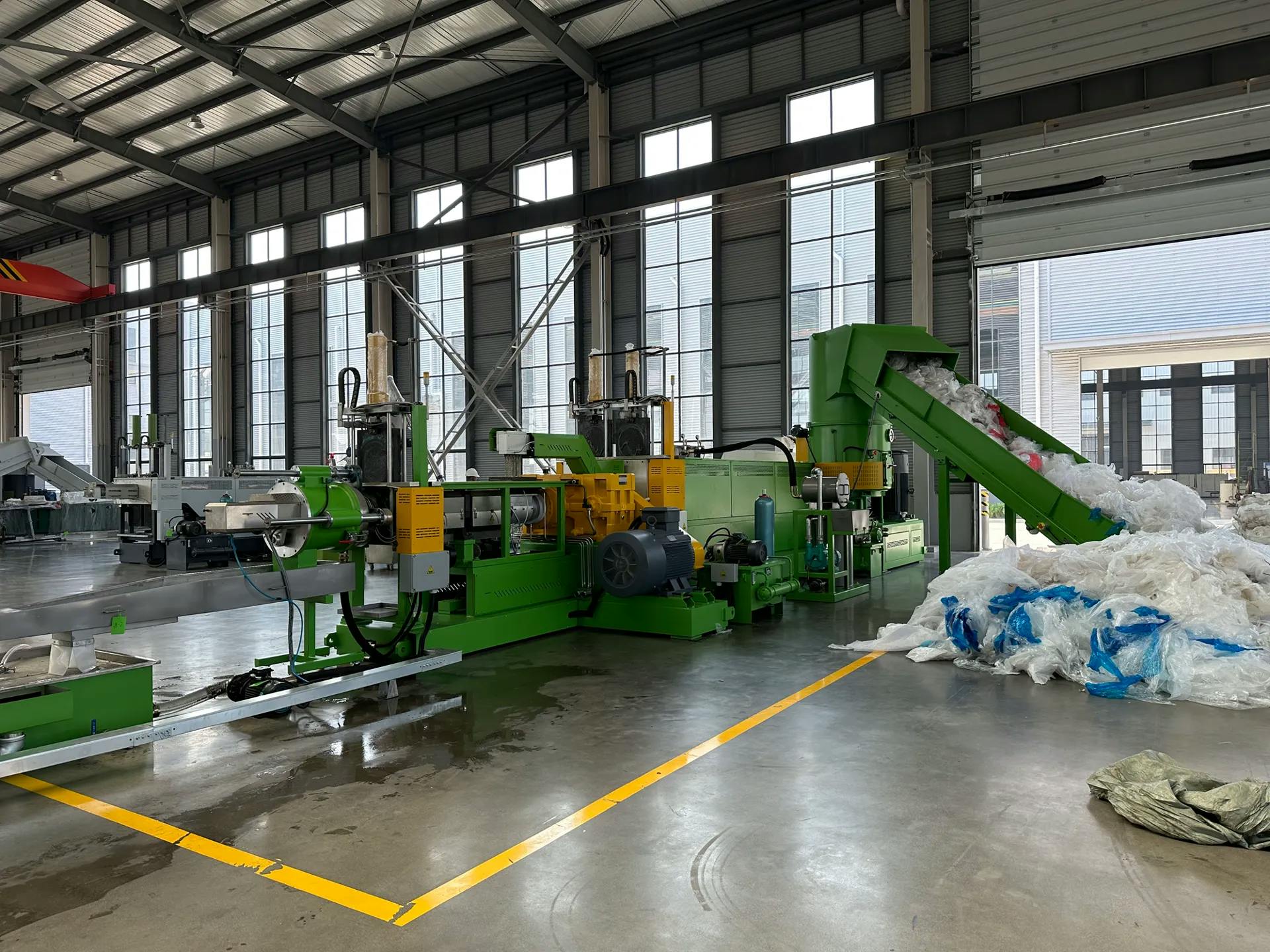 Waste film pelletizer processing materials in Poland